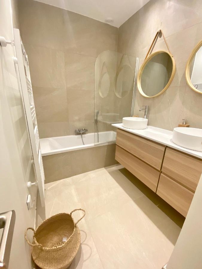 The Luxury Green Penthouse In City Center With Terrace And Free Parking Luxembourg Eksteriør bilde